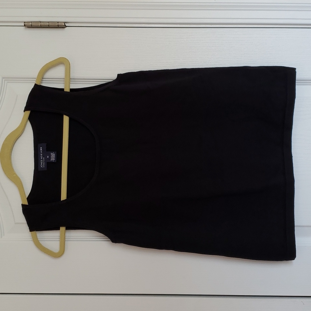 Jones New York women's sleeveless work wear top size Medium.